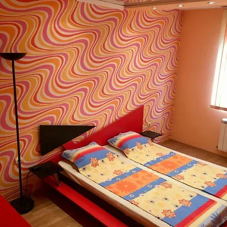 Тристаен Апартамент Варна Apartment